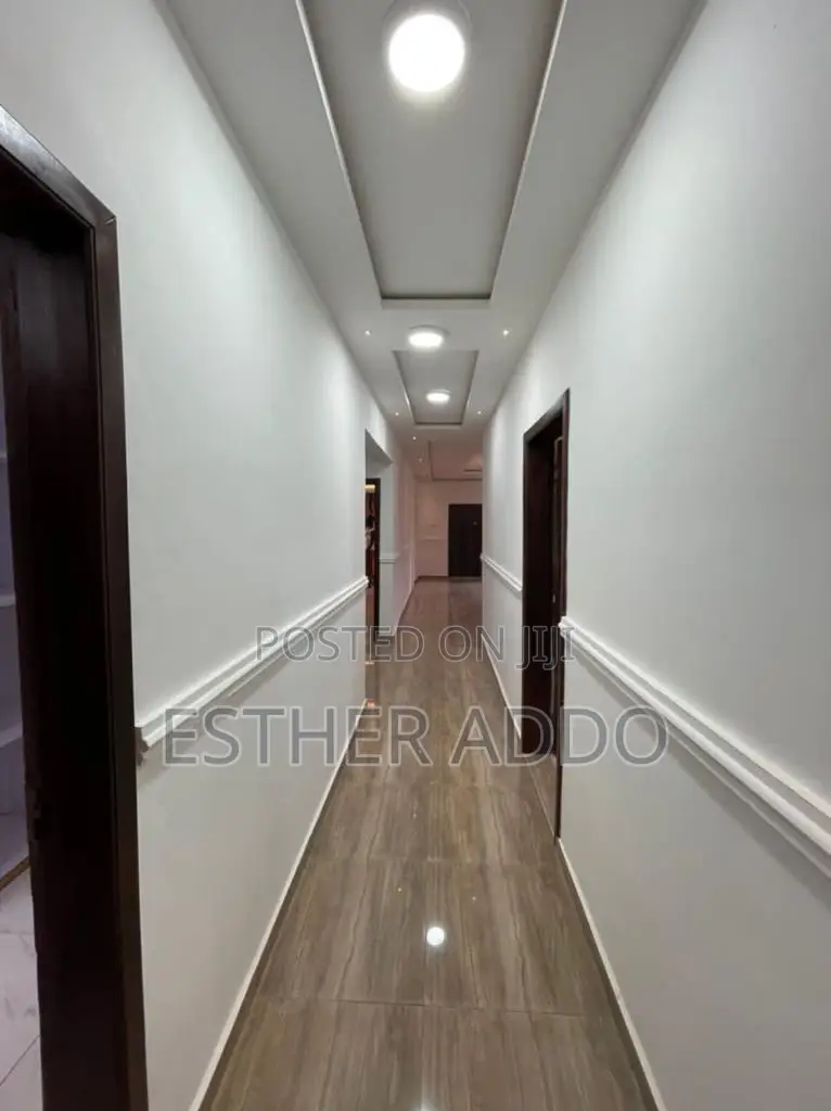 3bdrm House in Lake Side Estate for sale