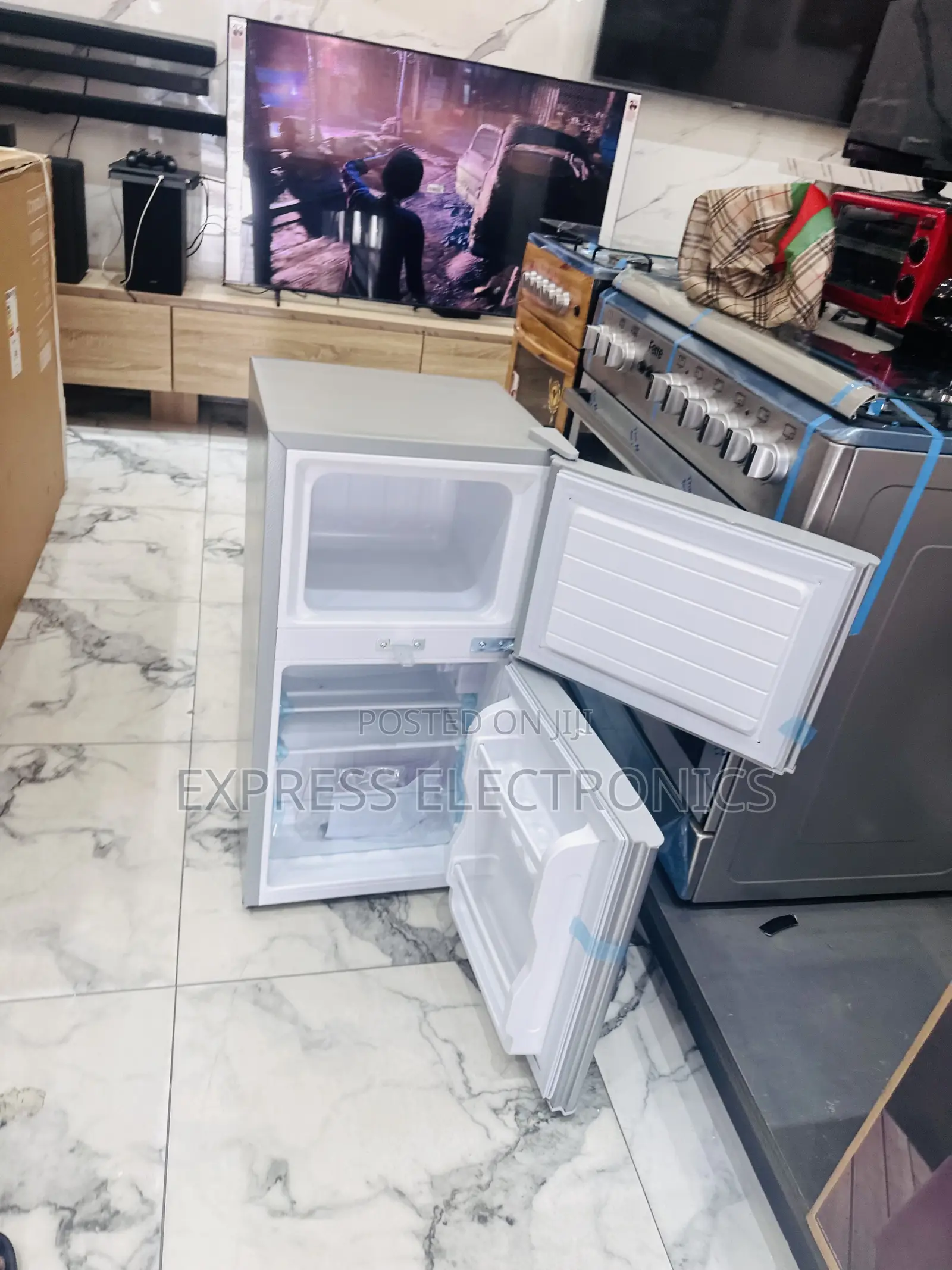 High Quality Sleek Table Top Fridge Nasco -120