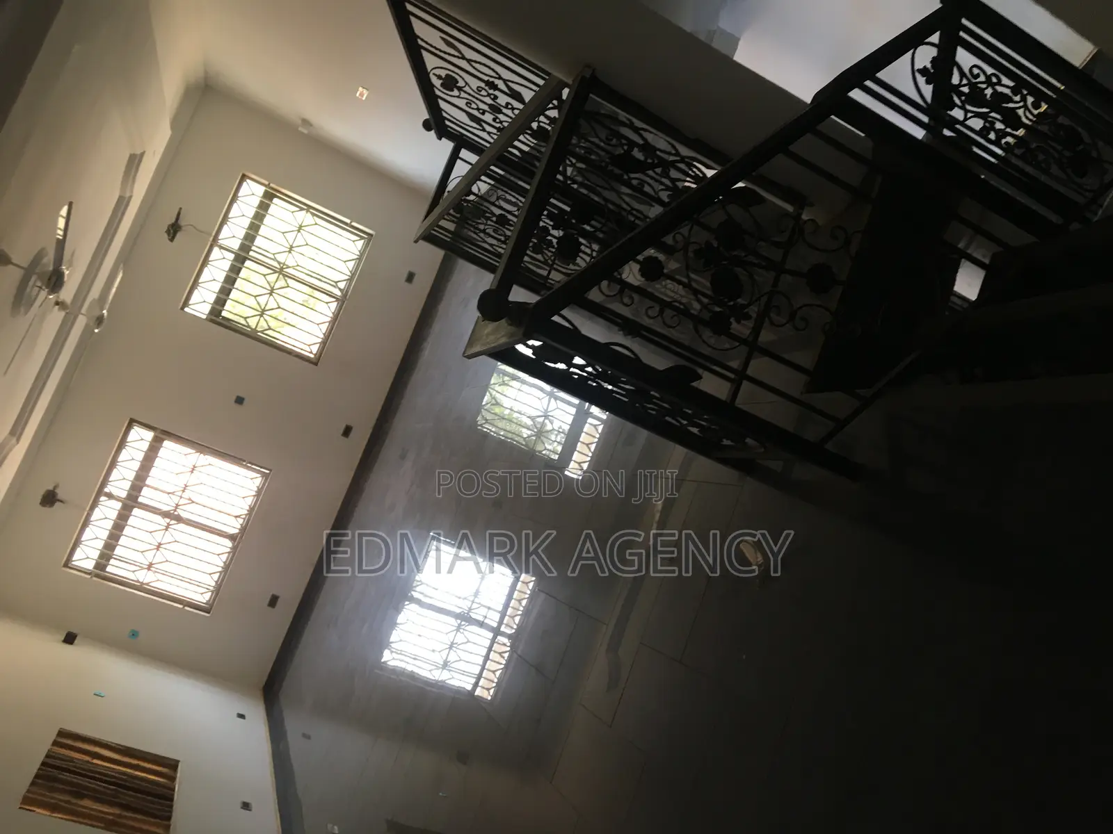 7bdrm House in Spintex, Accra Metropolitan for sale