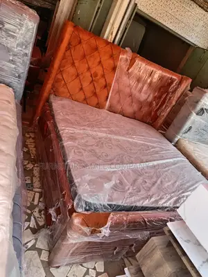 FURNITURE MALL COMPANY Queen Bed With Mattress  Freee