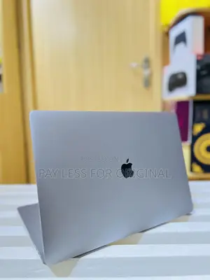 Laptop Apple MacBook Pro 2019 16GB Intel Core i7 SSD 512GB