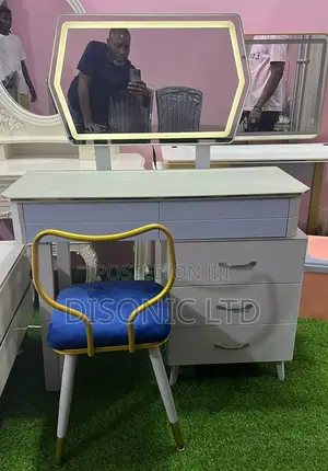 Dresser Or Dressing Mirror