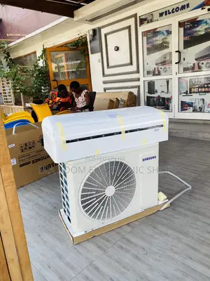 Energy Sufficient Samsung 1.5hp Split Type Air Conditioner.