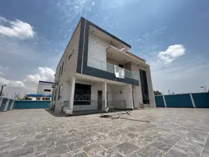 4bdrm Duplex in Pleasantplaces, Adjiriganor for sale