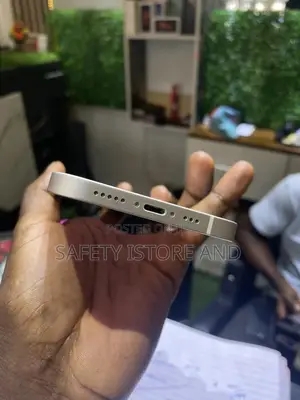 New Apple iPhone 12 128 GB White