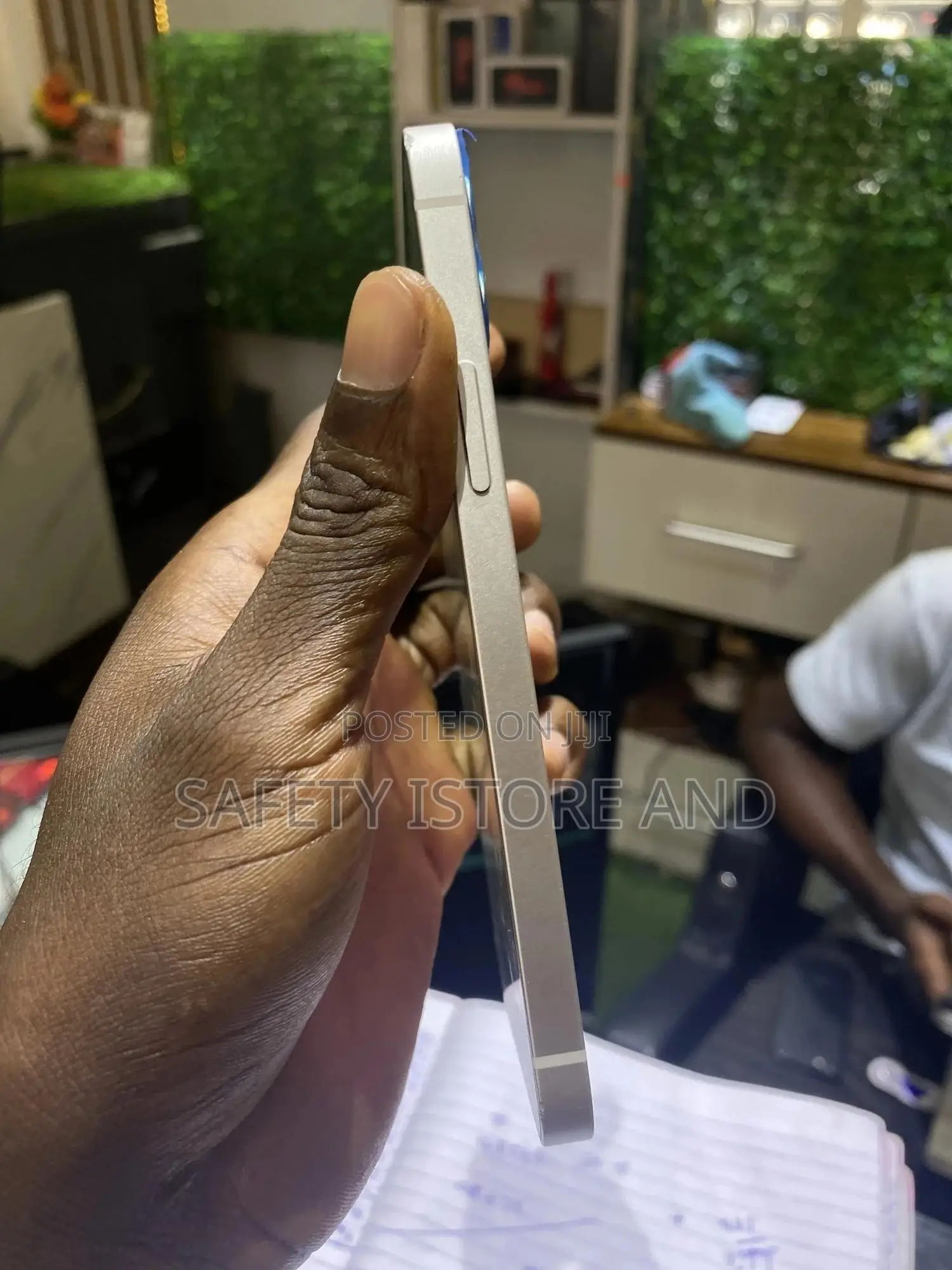 New Apple iPhone 12 128 GB White