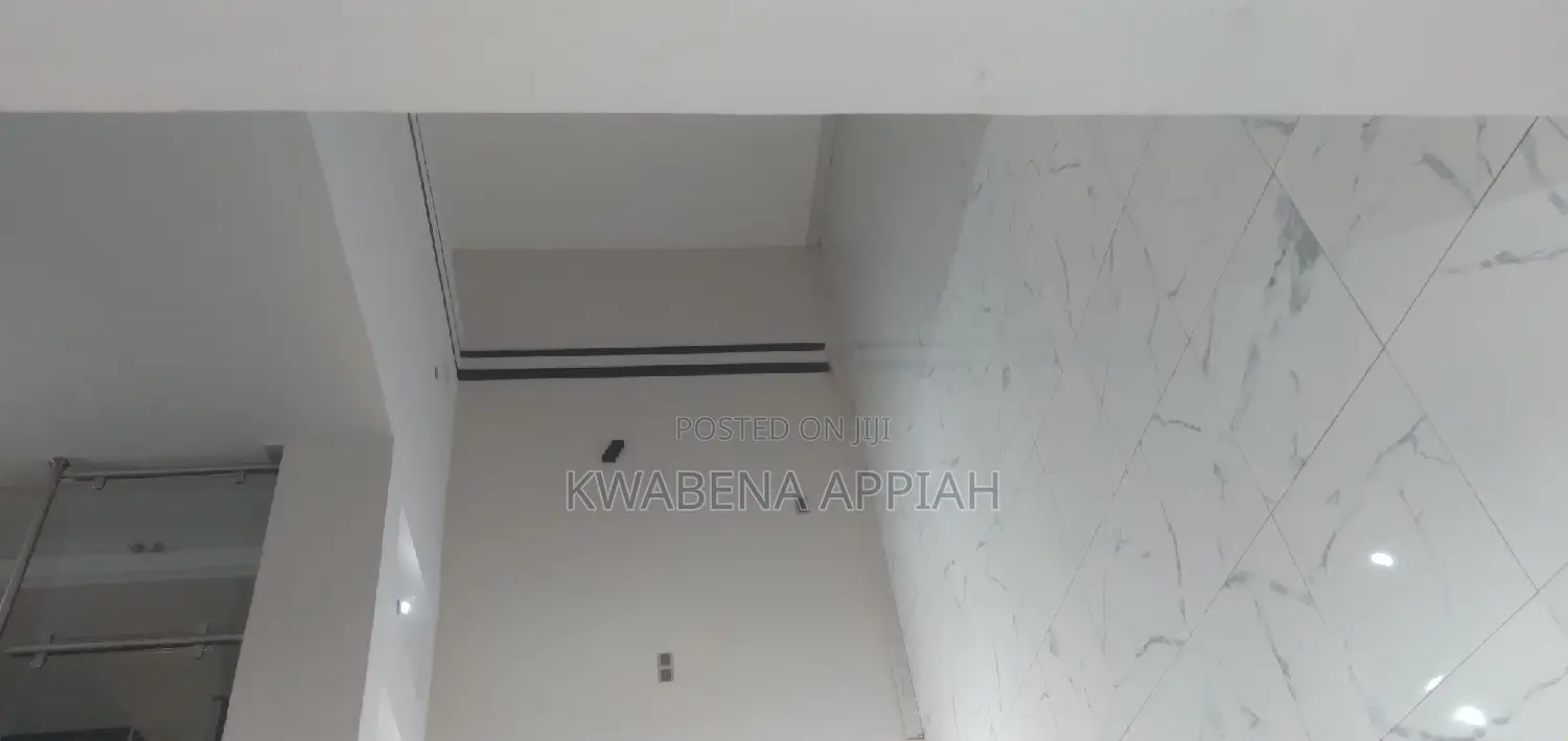 5bdrm Penthouse in Mark Estate At, Kumasi Metropolitan for rent