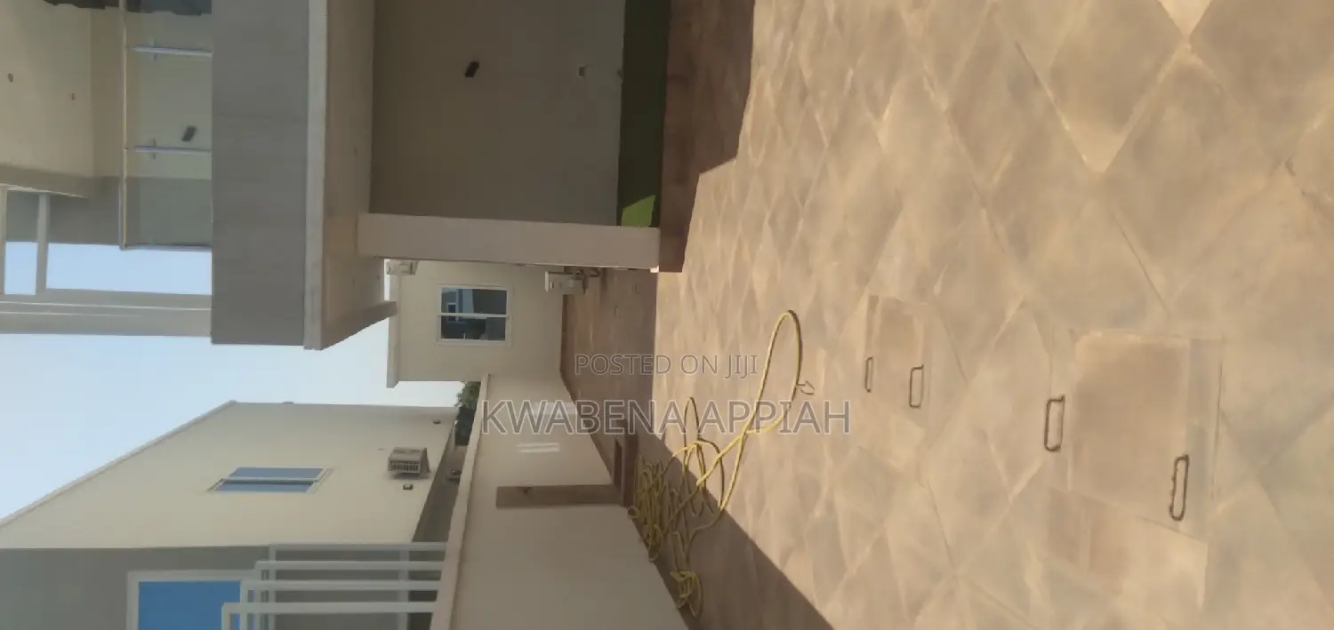 5bdrm Penthouse in Mark Estate At, Kumasi Metropolitan for rent
