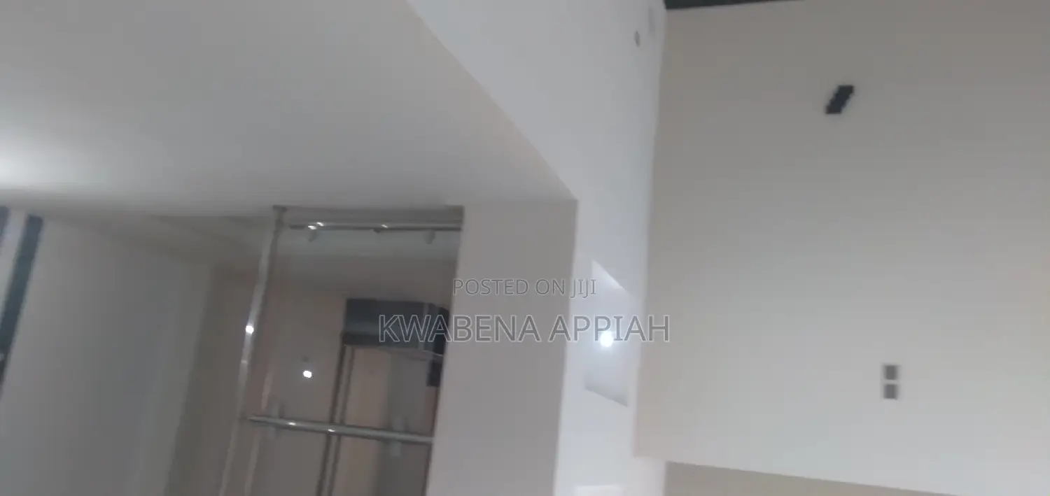 5bdrm Penthouse in Mark Estate At, Kumasi Metropolitan for rent