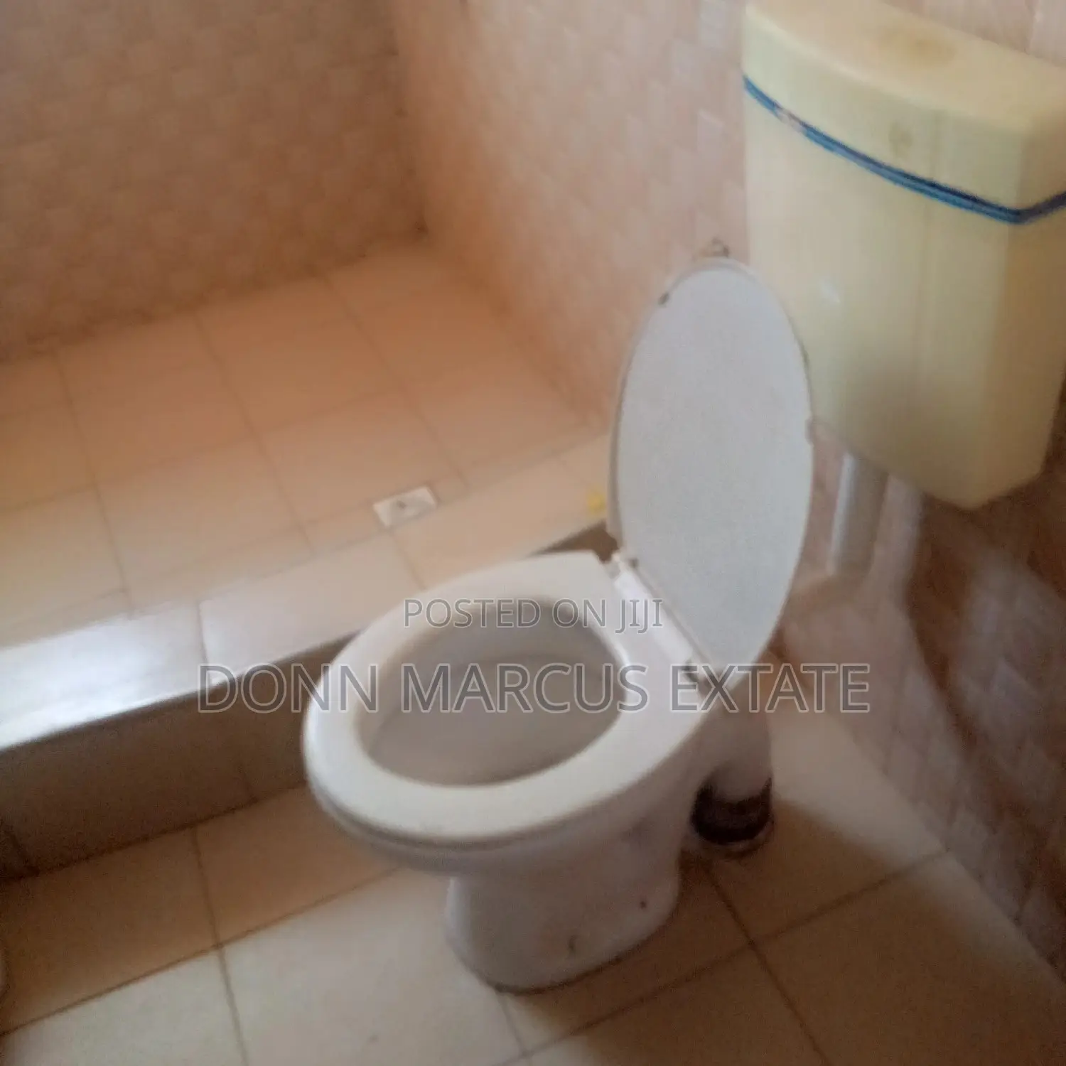 5bdrm House in Asenua Gas. Last, Kumasi Metropolitan for rent