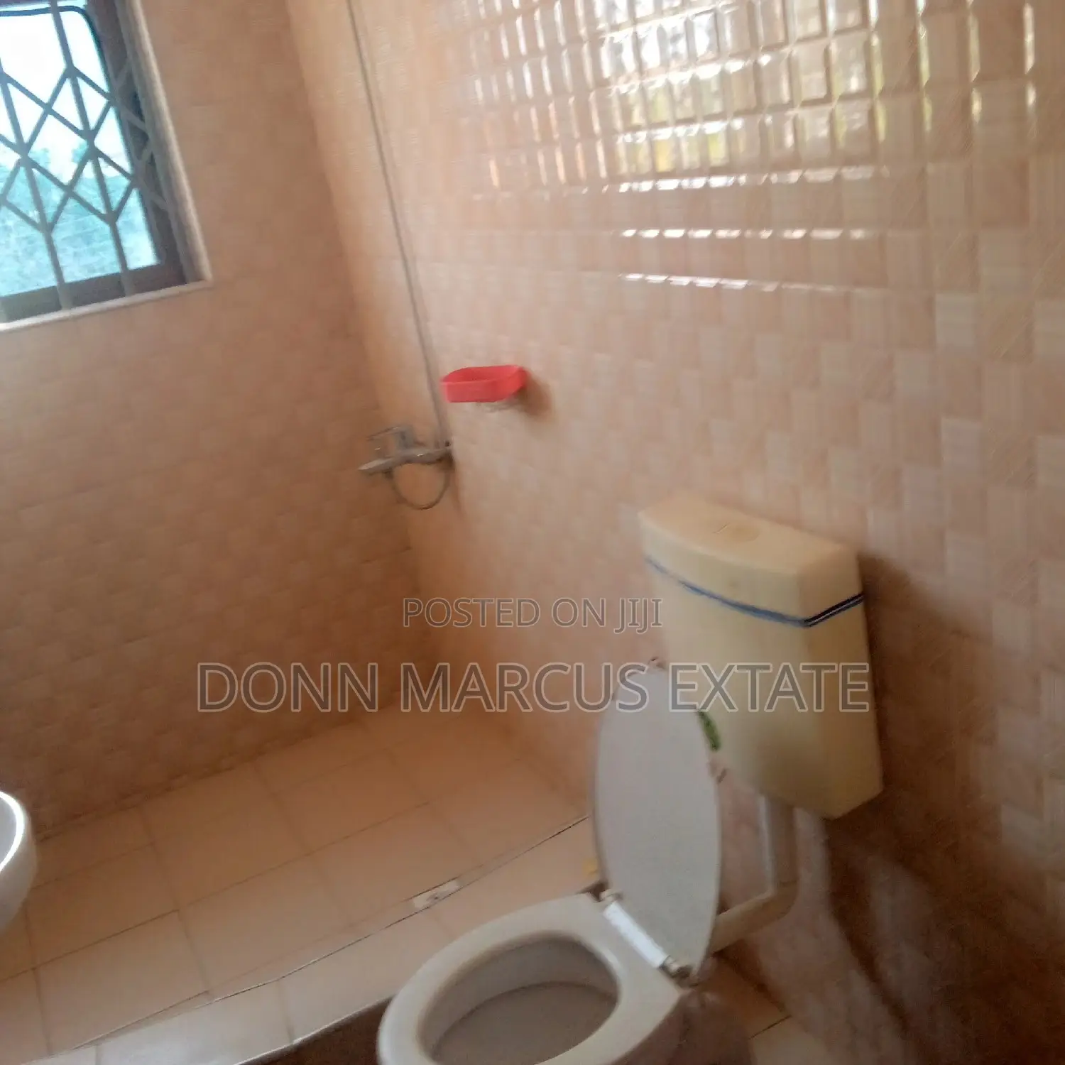5bdrm House in Asenua Gas. Last, Kumasi Metropolitan for rent