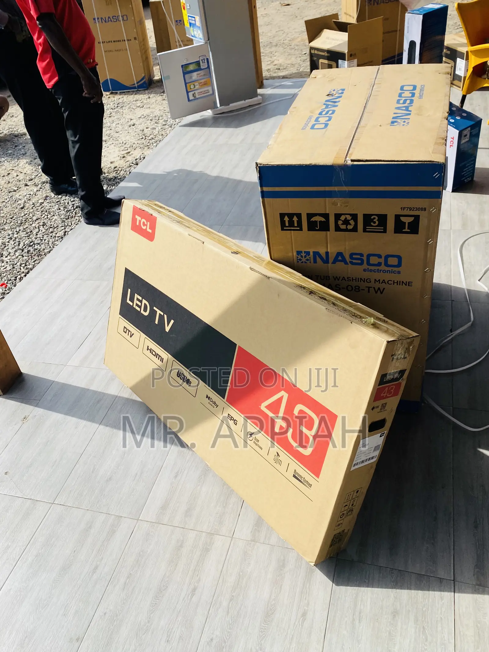 Energy Efficient TCL 43D3200 43” FHD Digital Satellite Tv.