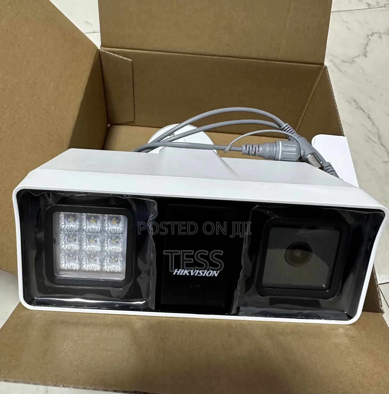 Hikvision 2mp Camera Flash Light Smart Hybrid Light Audio.