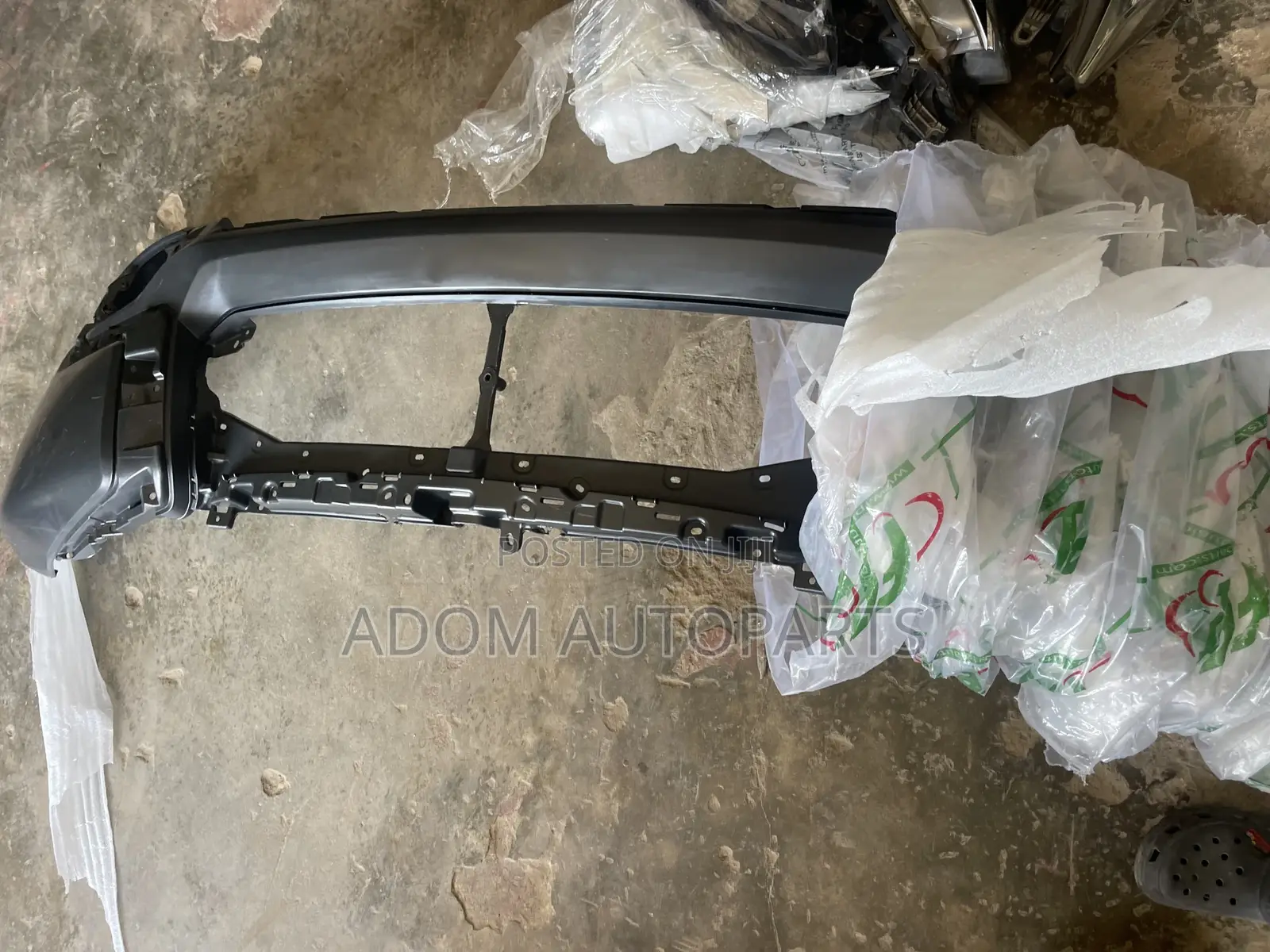 Mitsubishi Montero Pajero Front Bumper