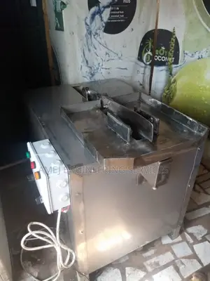 Tender Coconut Cutting Machine
