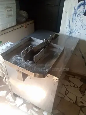 Tender Coconut Cutting Machine