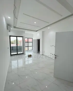 2bdrm Townhouse/Terrace in Lake Side Estate for sale
