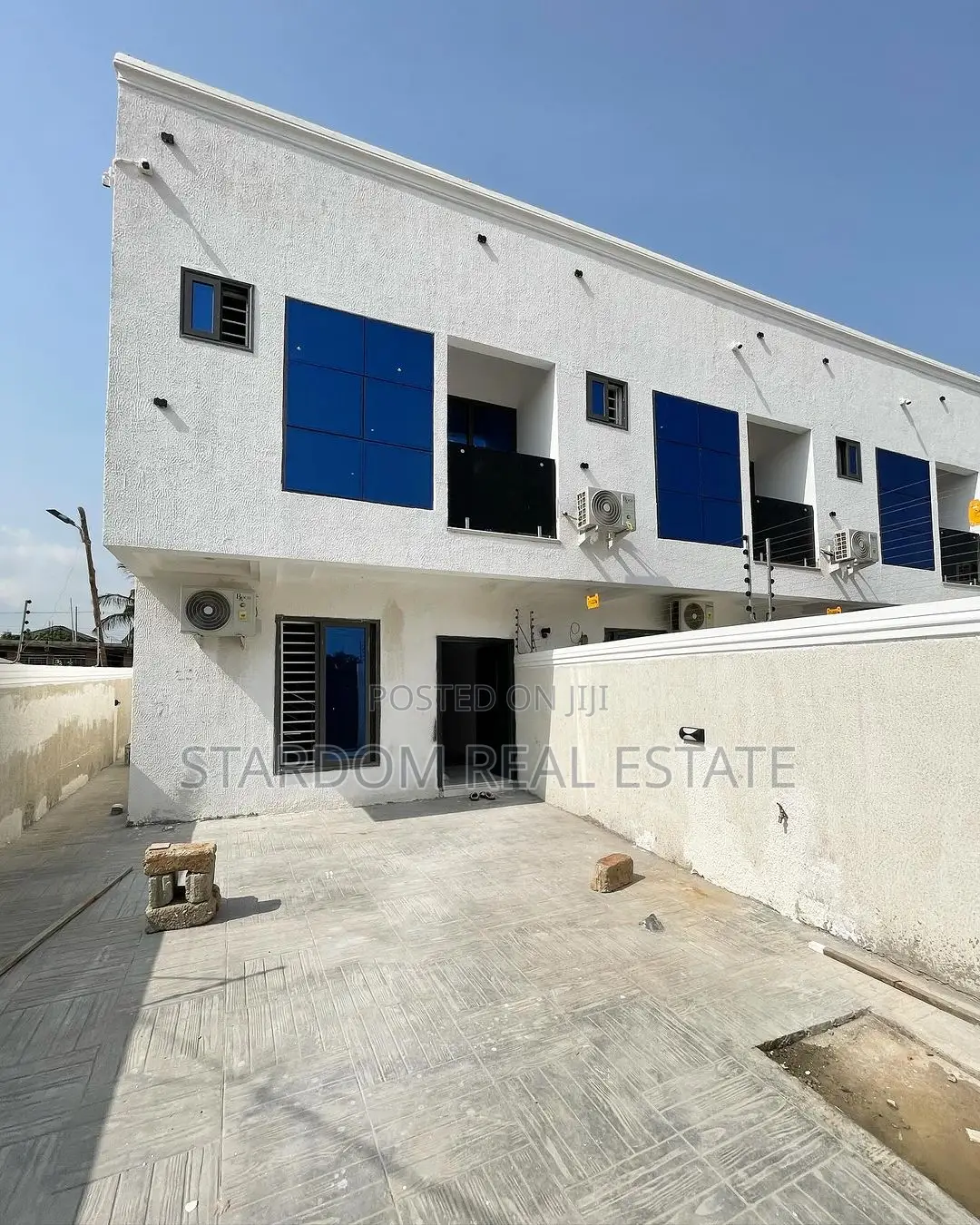 2bdrm Townhouse/Terrace in Lake Side Estate for sale