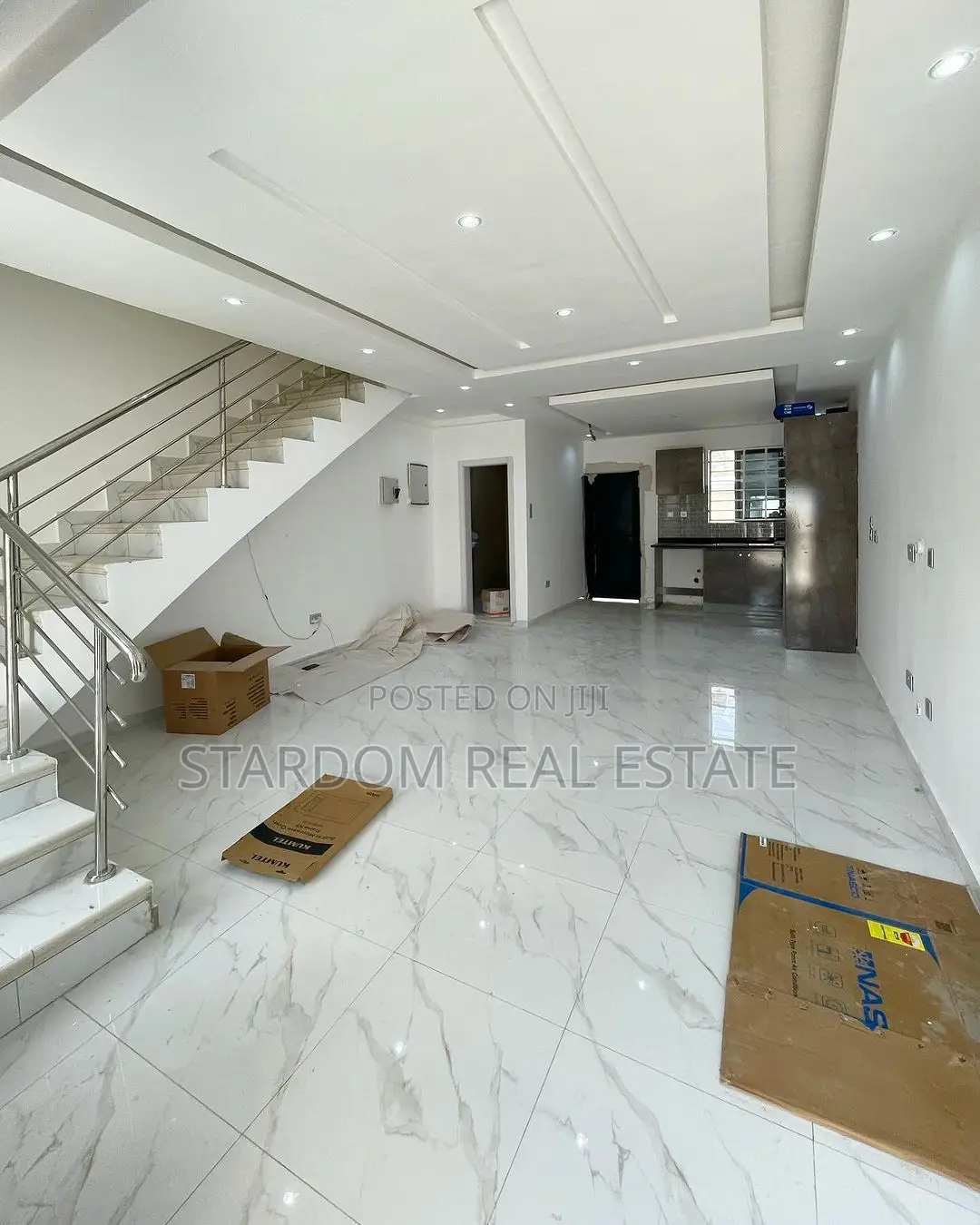 2bdrm Townhouse/Terrace in Lake Side Estate for sale