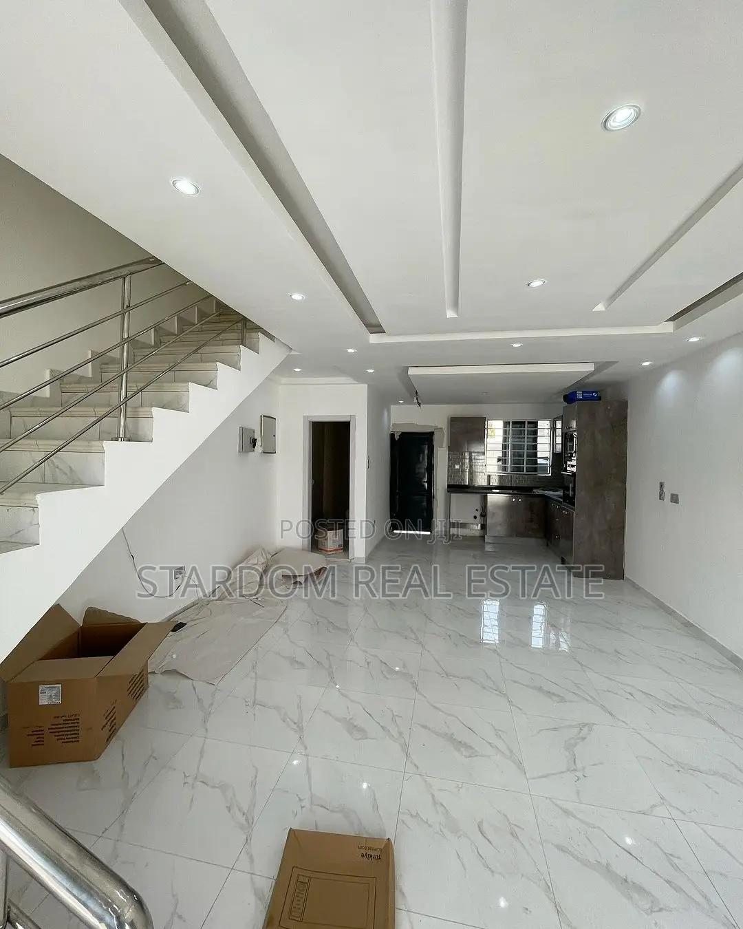 2bdrm Townhouse/Terrace in Lake Side Estate for sale
