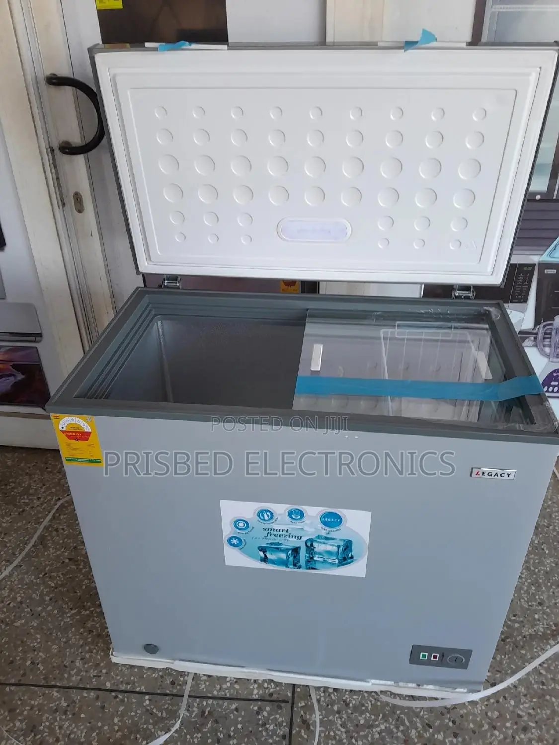 Legacy Powerful Chest Freezer 200 Litres