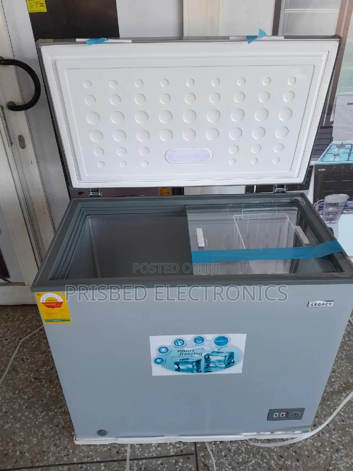 Legacy Powerful Chest Freezer 200 Litres