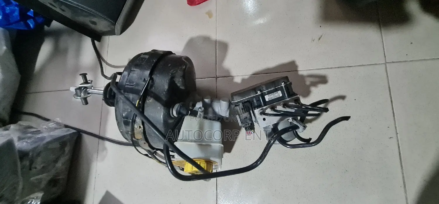 2012 - 2015 Jaguar XF ABS Module