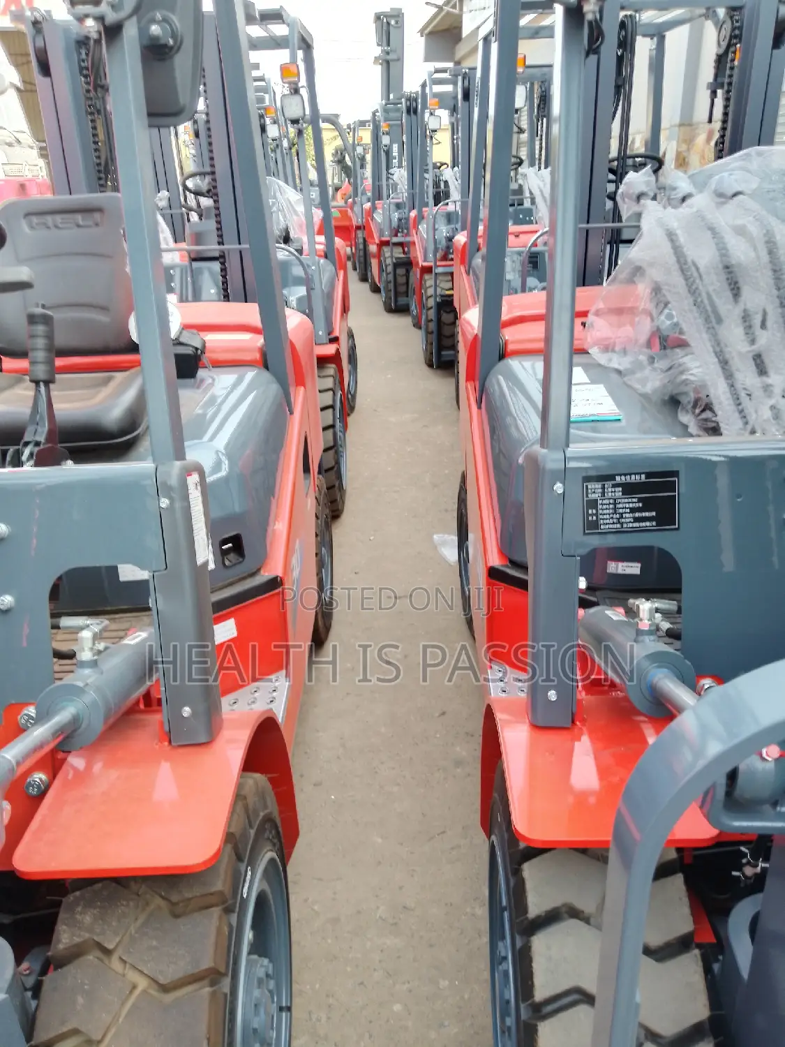 Do You Want Forklift in Your Company? Contact Dealer