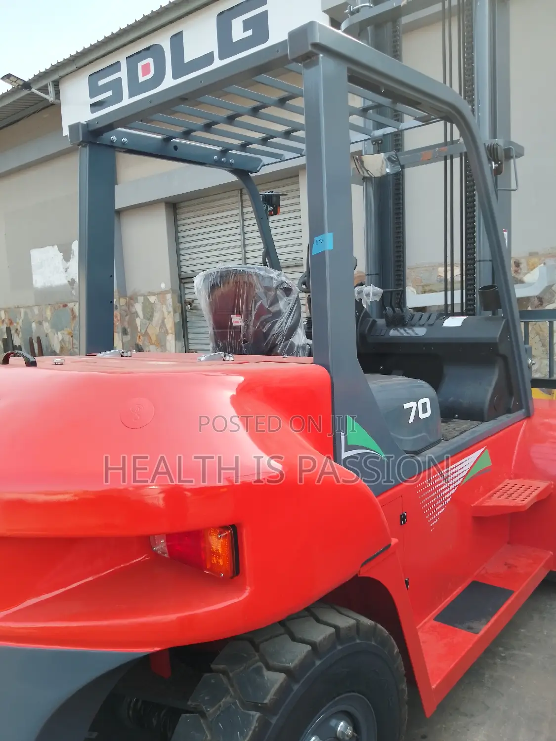 Do You Want Forklift in Your Company? Contact Dealer
