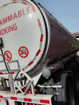 Brand New SHACMAN Fuel Tanker, 20,000liters Tanker With Head