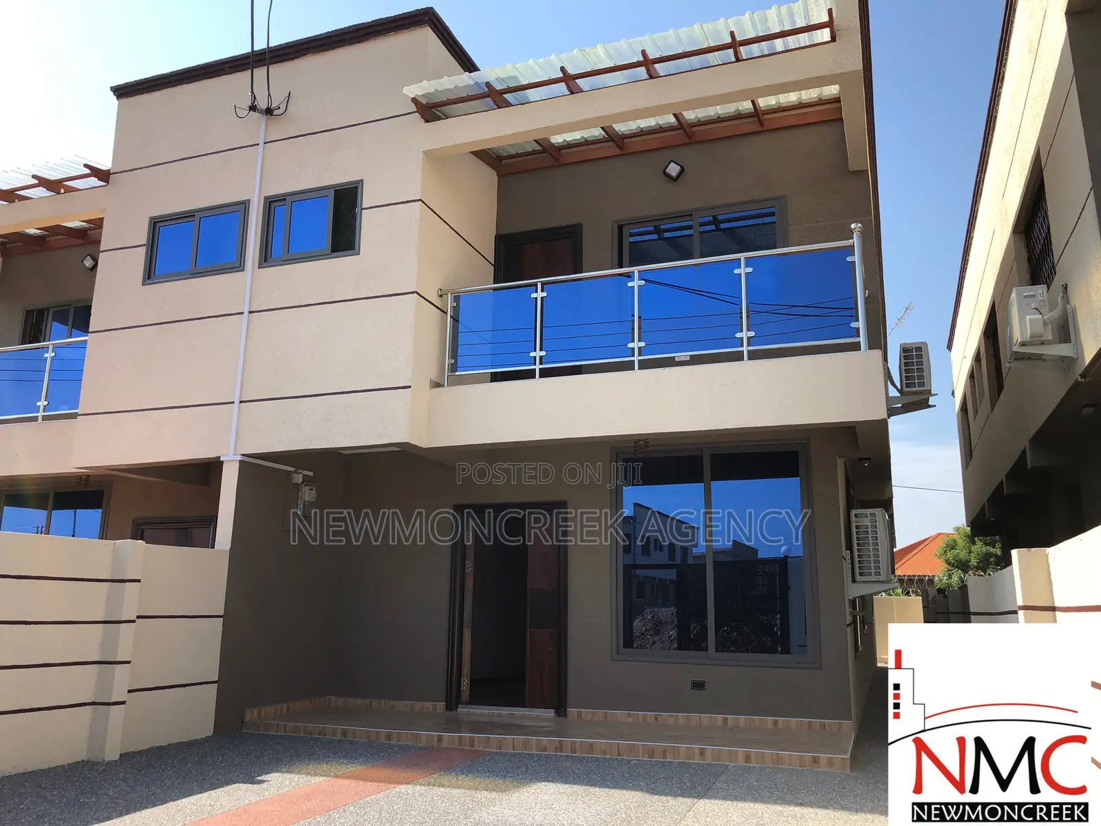 3bdrm Duplex in Oyarifa Road, Accra Metropolitan for sale