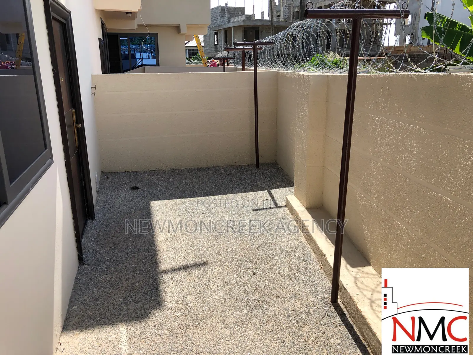 3bdrm Duplex in Oyarifa Road, Accra Metropolitan for sale