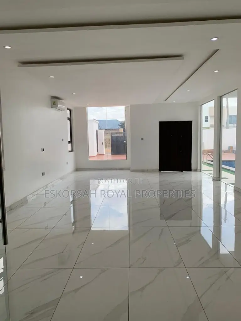 4bdrm House in East Legon for sale