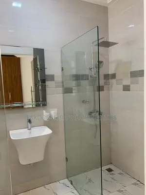 4bdrm House in East Legon for sale