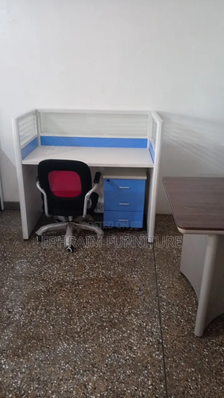 Single Desk