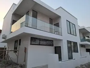 3bdrm House in Skm, Haatso for sale