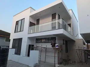 3bdrm House in Skm, Haatso for sale