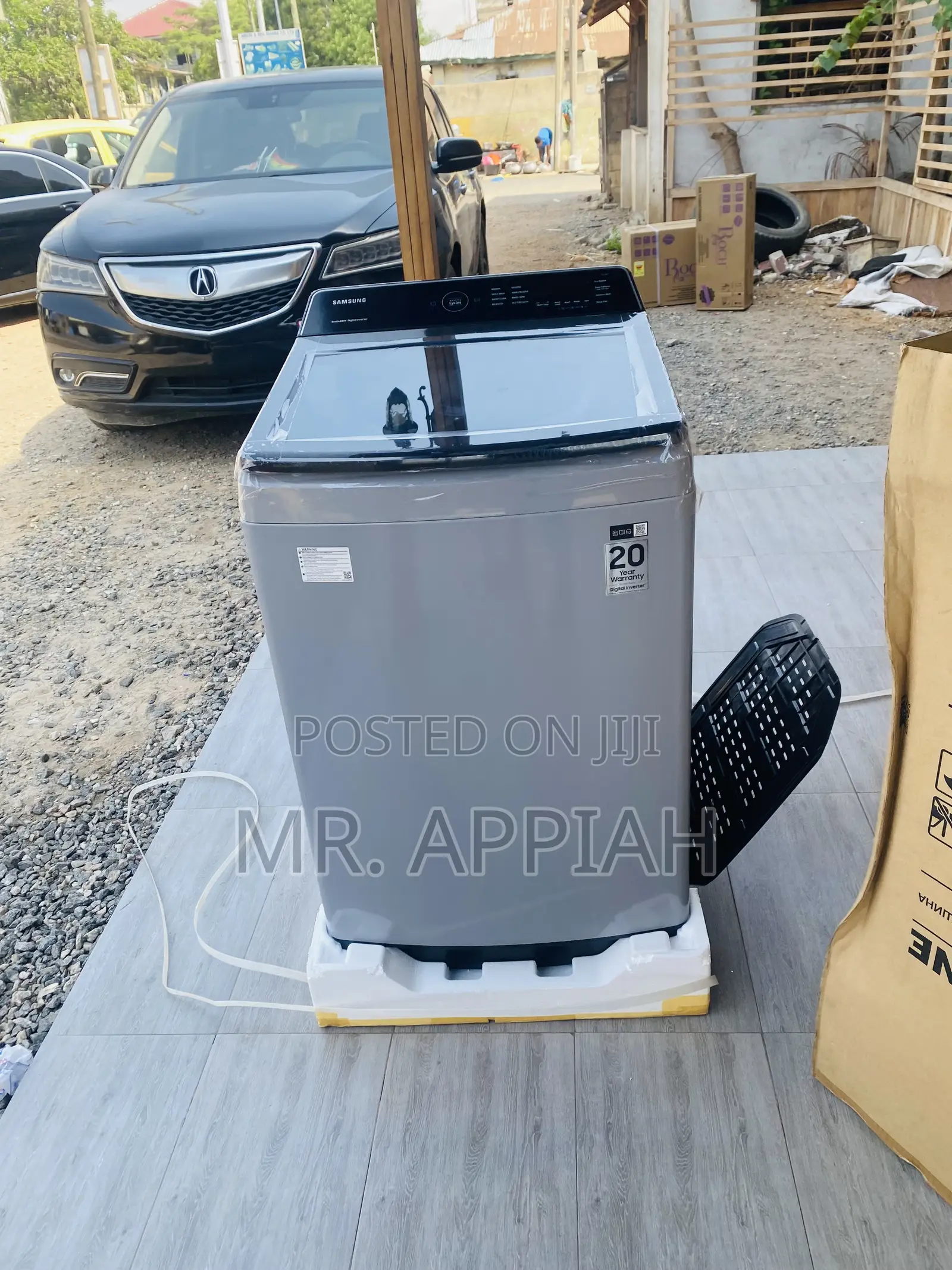 Durable Samsung 13kg WA13CG5441BYN Washing Machine.