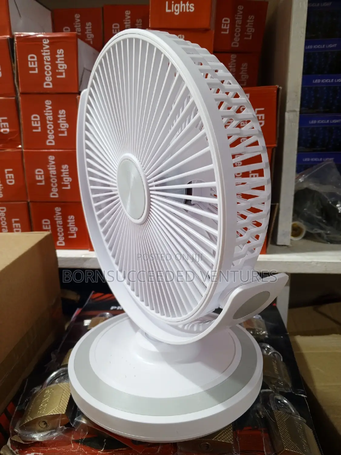 10" Rechargeable Rotating Fan