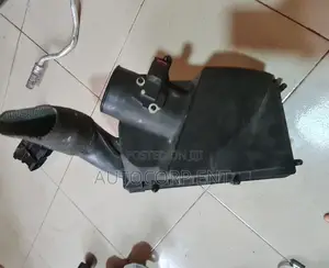 2013 - 2015 Jaguar XF 2.0T Air Cleaner Box