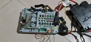 2013 - 2015 Jaguar XF 2.0T Fuse Box