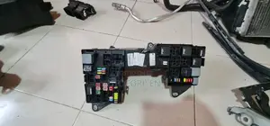 2013 - 2015 Jaguar Xf Main Fuse Box 2.0t