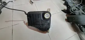 2011 - 2015 Jaguar XF Radiator Reservoire
