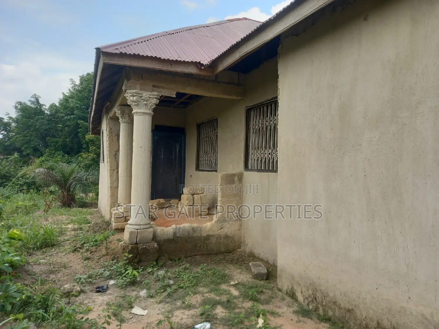 7bdrm House In Krobo, Near Kenyasi, Kwabre For Sale