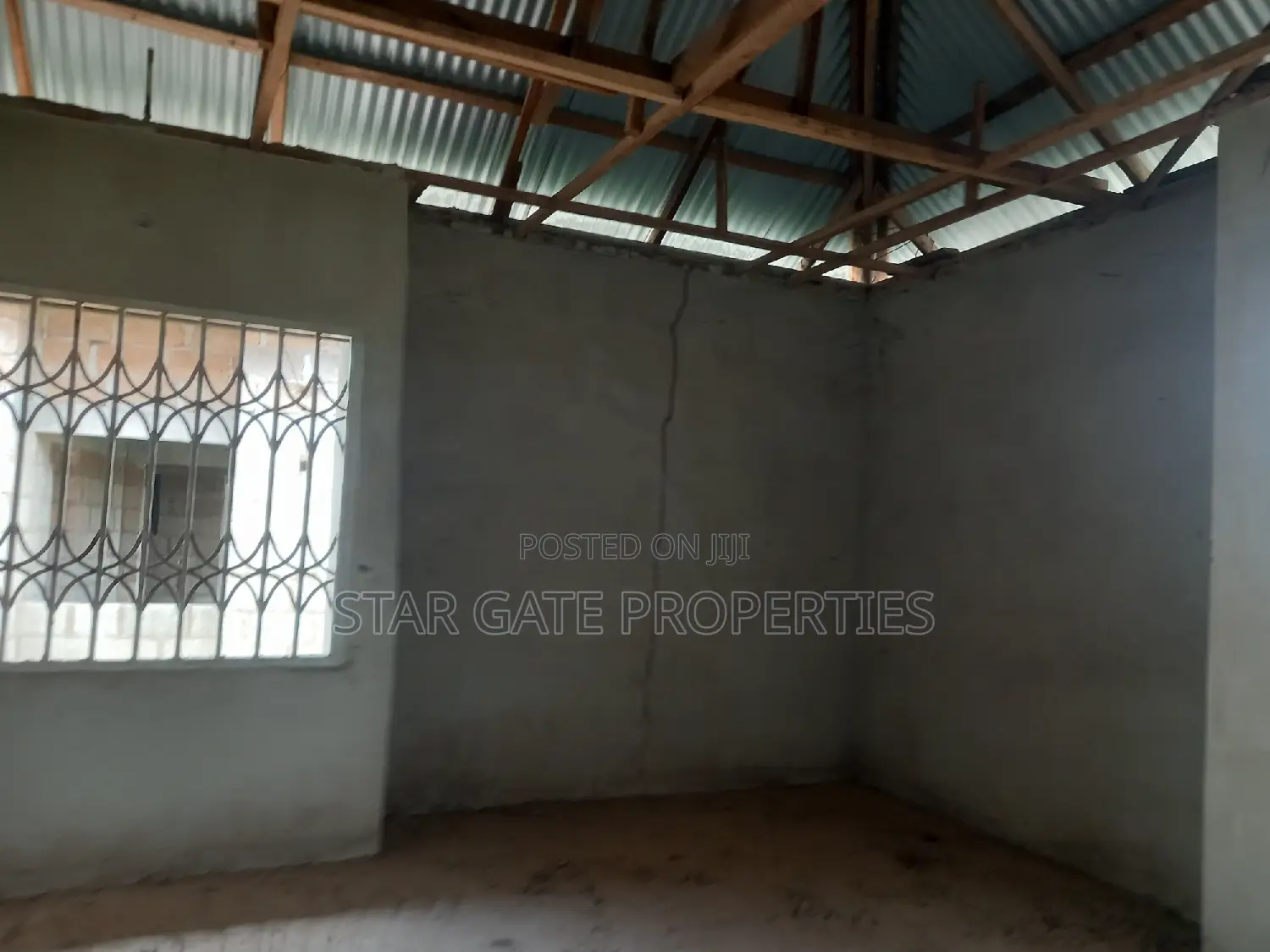 7bdrm House In Krobo, Near Kenyasi, Kwabre For Sale