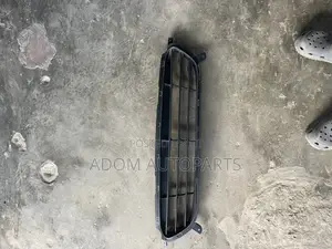 Hyundai Accent Down Grill Shell 2011 2012 2013 2014 2015
