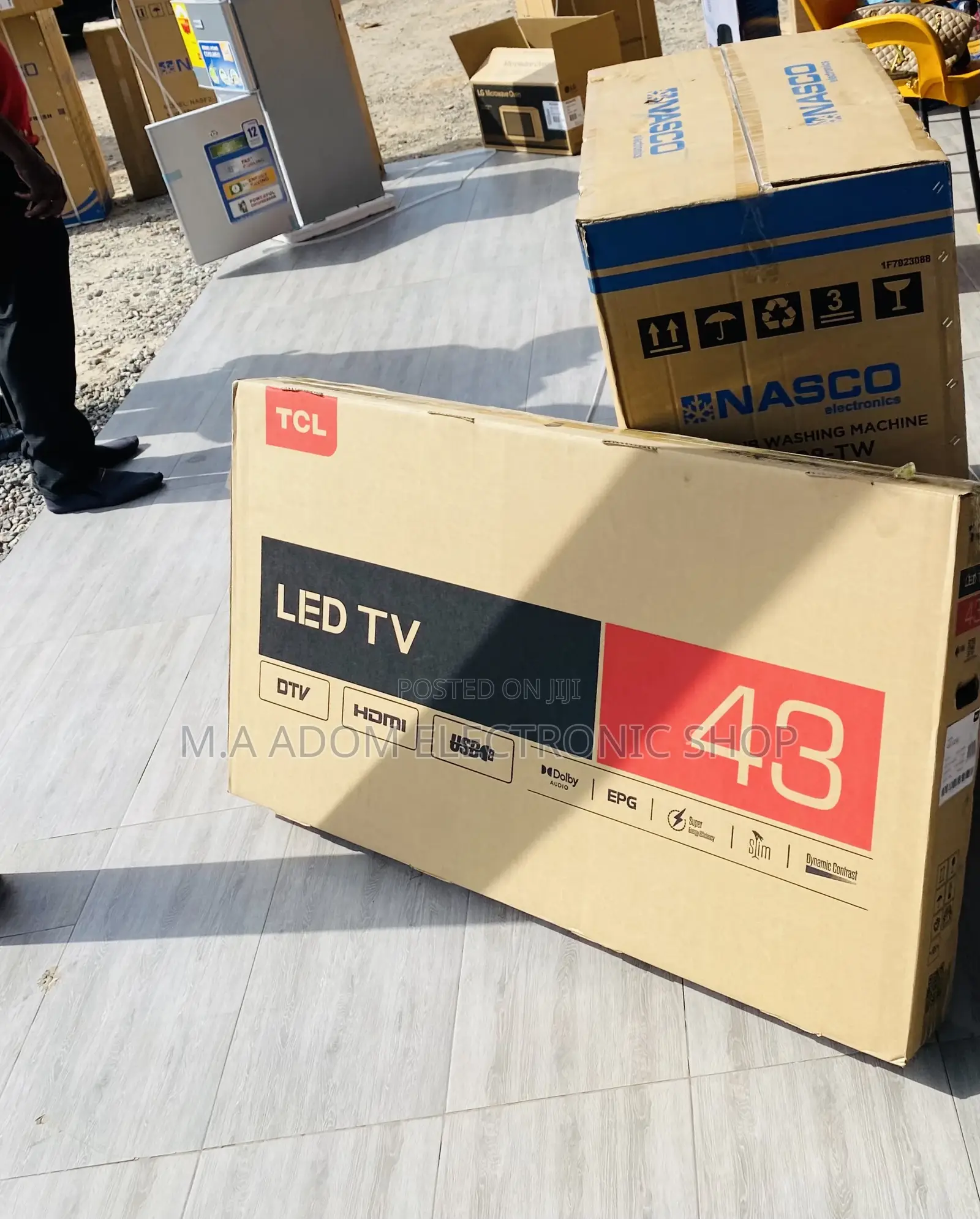 Brand New TCL 43d3200 43 Inch Full HD Digital Satellite Tv.