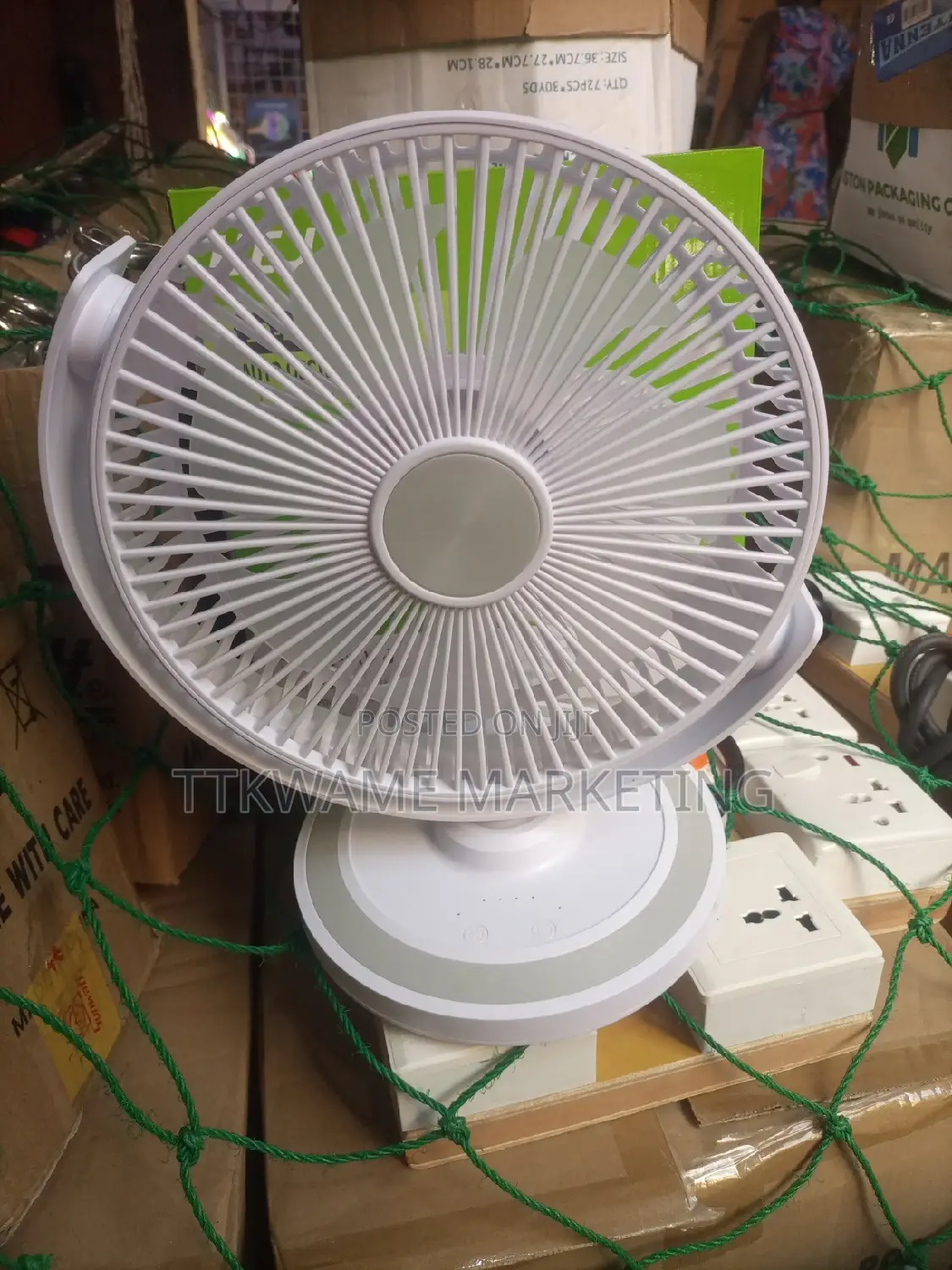 Auto Oscillating Fan