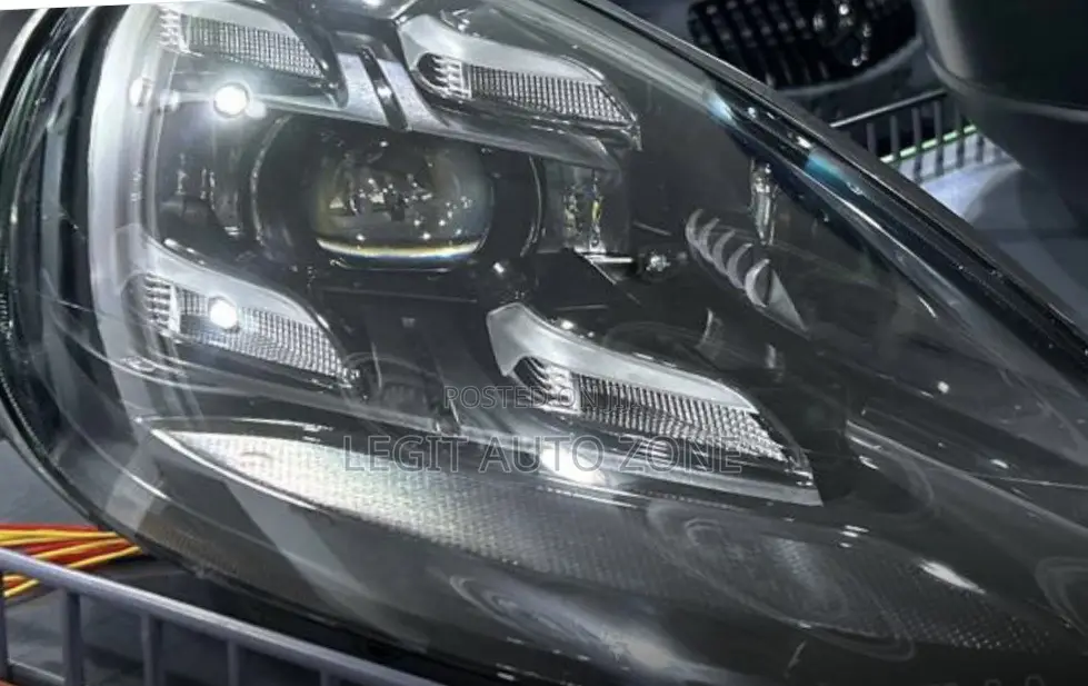 Porsche Cayenne 2012-2017 Upgrade Headlight