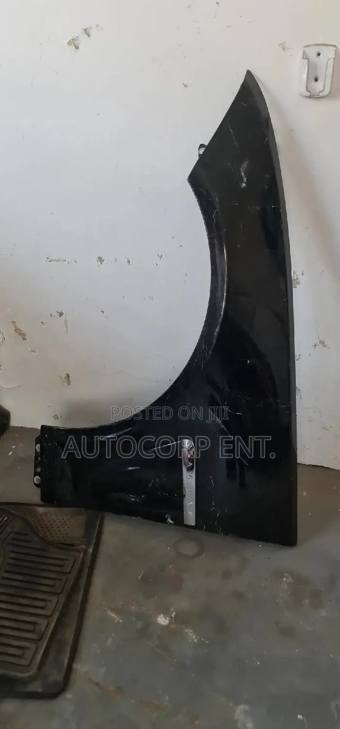 2011 - 2015 Jaguar XF Fenders